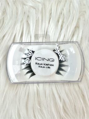 ICING FAUX LASHES